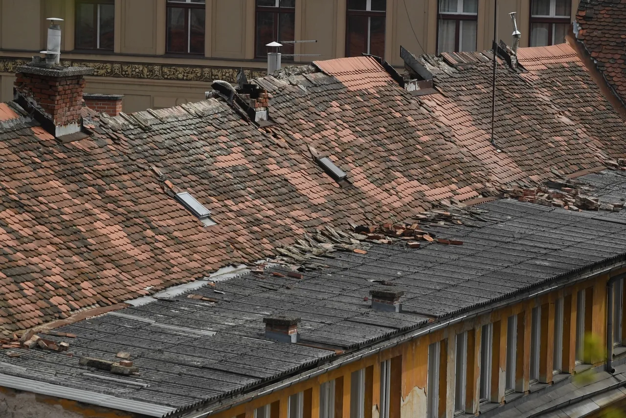 Krovovi oštećeni u potresu