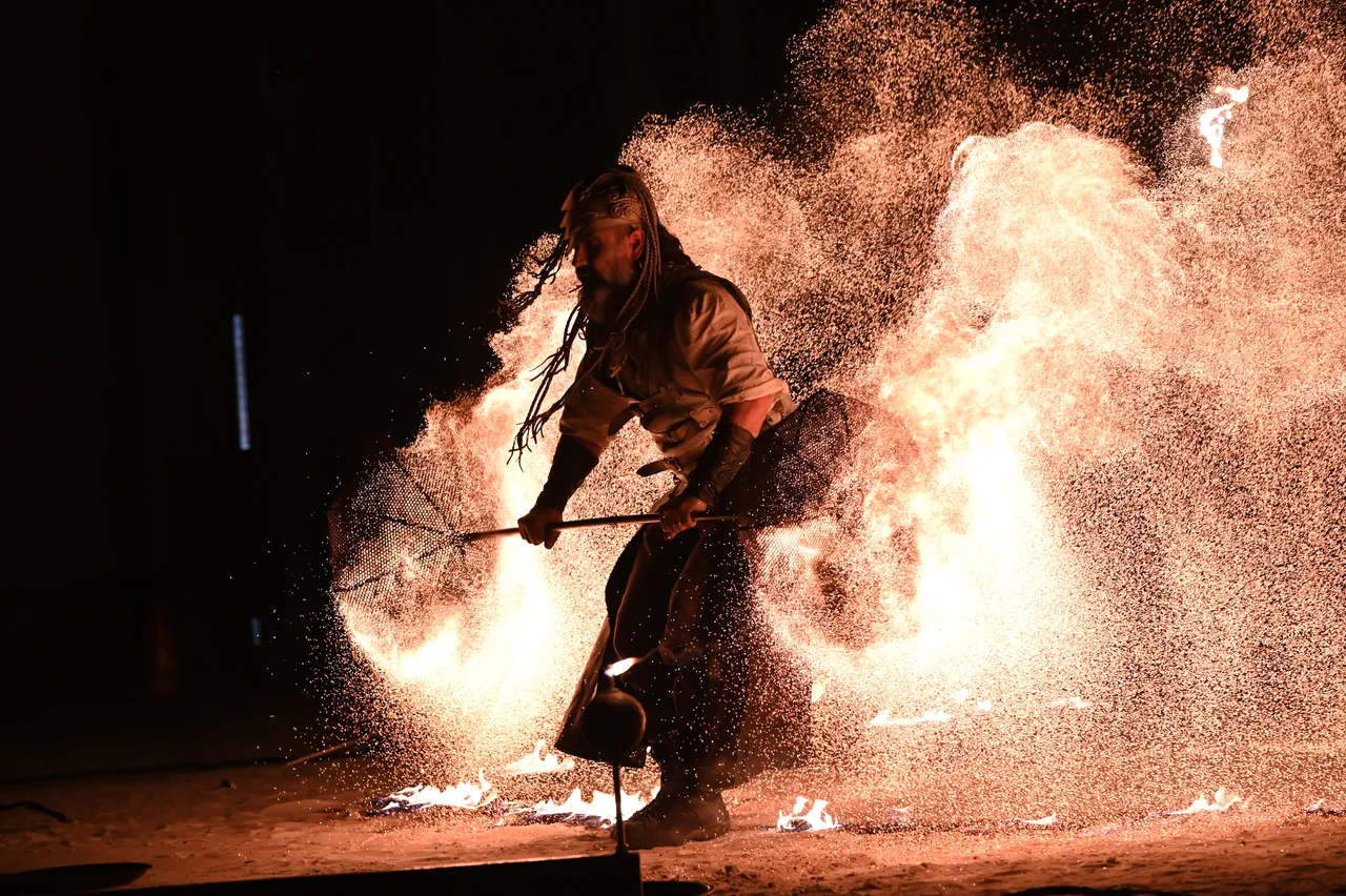 Ljubljana: Izvedba Campagnia Opera Fiammae u sklopu Festivala uličnog kazališta "Ana Desetnica"