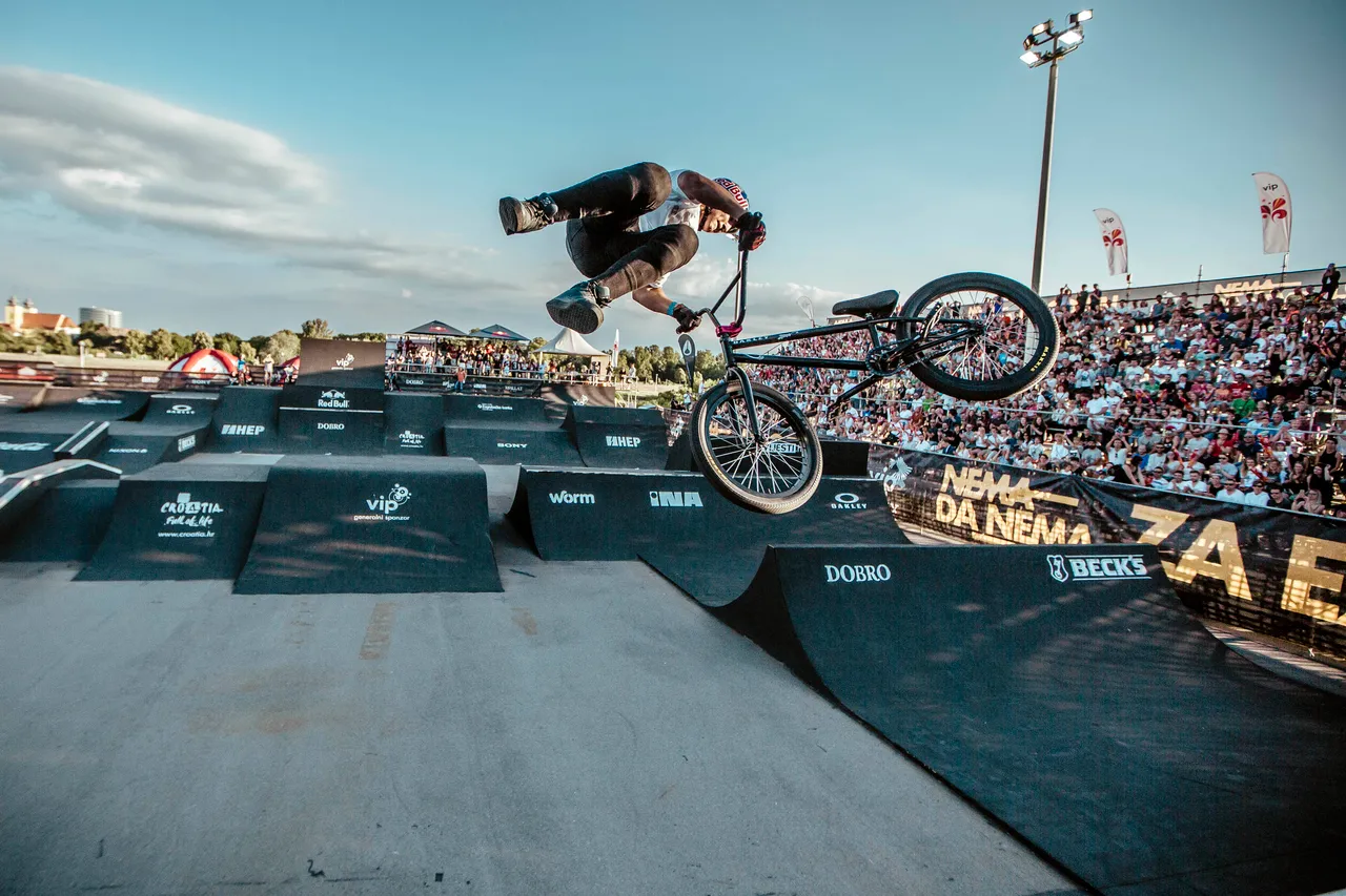 Osječki spektakl podigao na noge tisuće gledatelja: Marin Ranteš drugi i BMX majstori oduševili publiku na Pannonian Challengeu