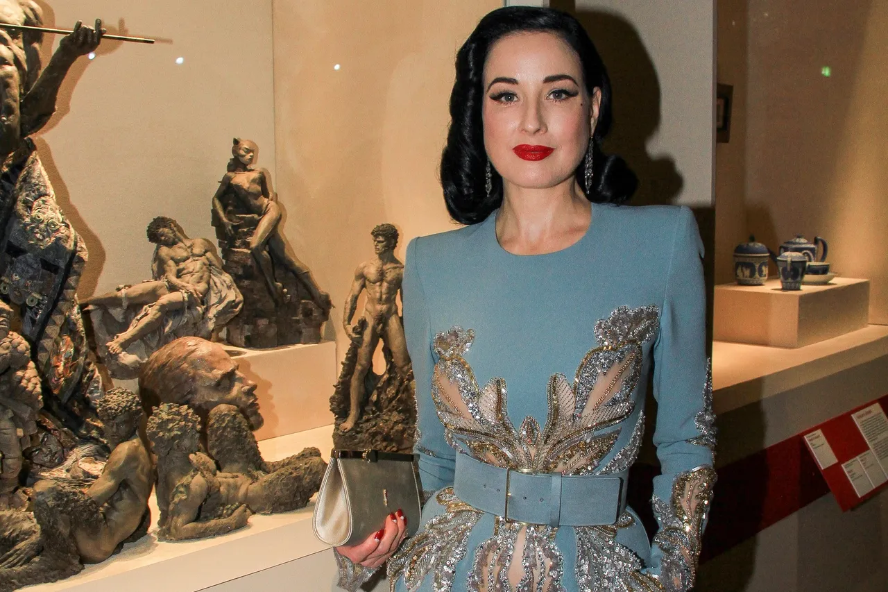 Dita Von Teese 