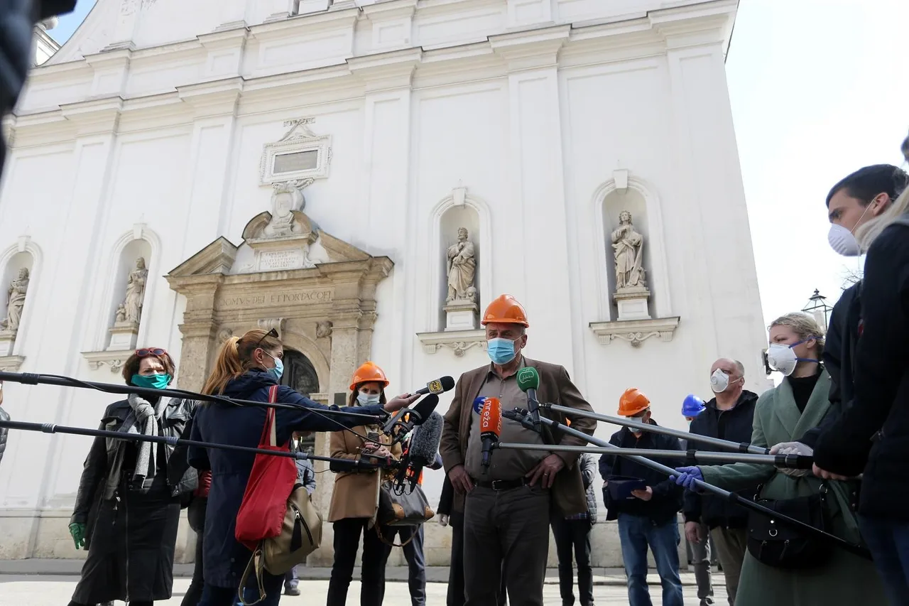 Gradonačelnik u obilasku oštećenih zagrebačkih crkvi u potresu