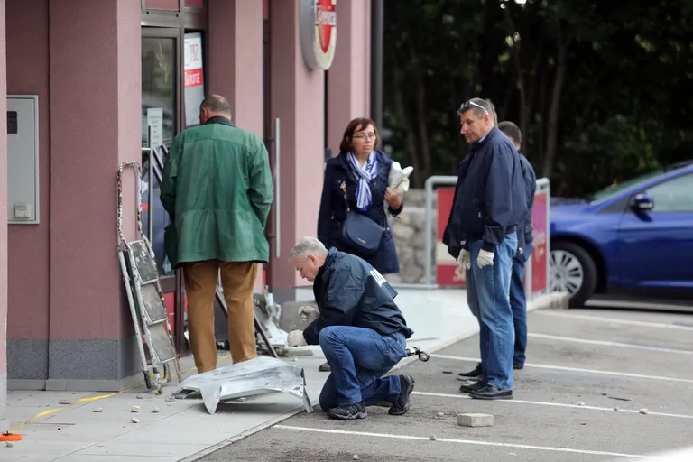 U ranim jutarnjim satima u Rijeci je raznesen bankomat u mjestu Čavle