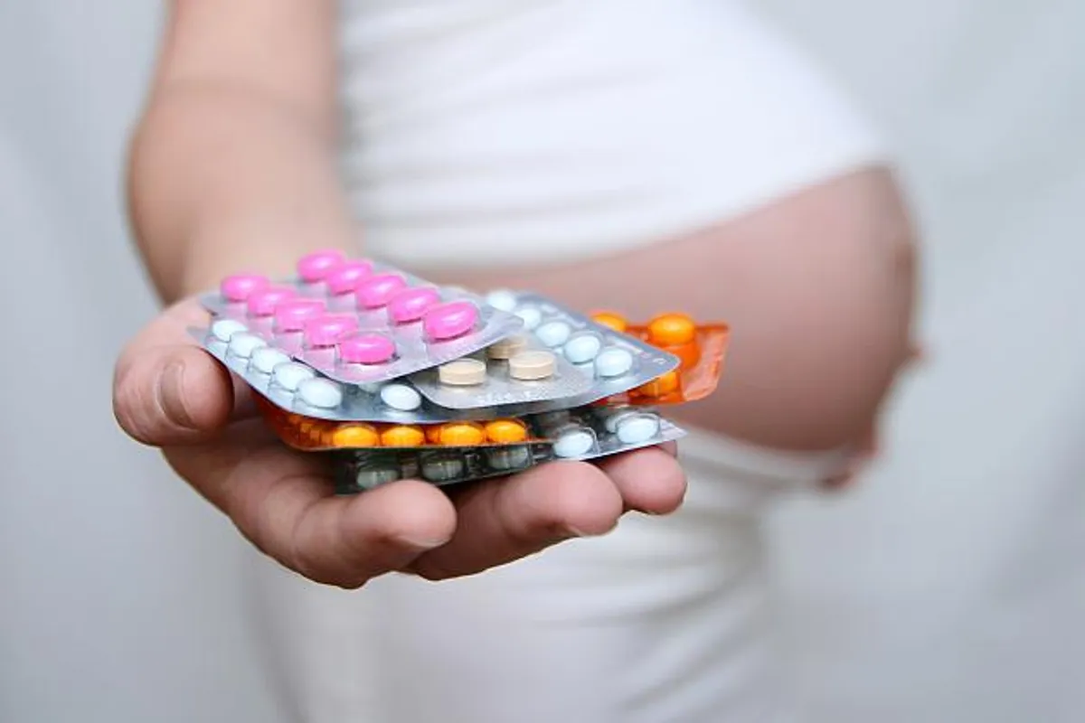Trudnoća i lijekovi - smiju li trudnice uzimati lijekove?