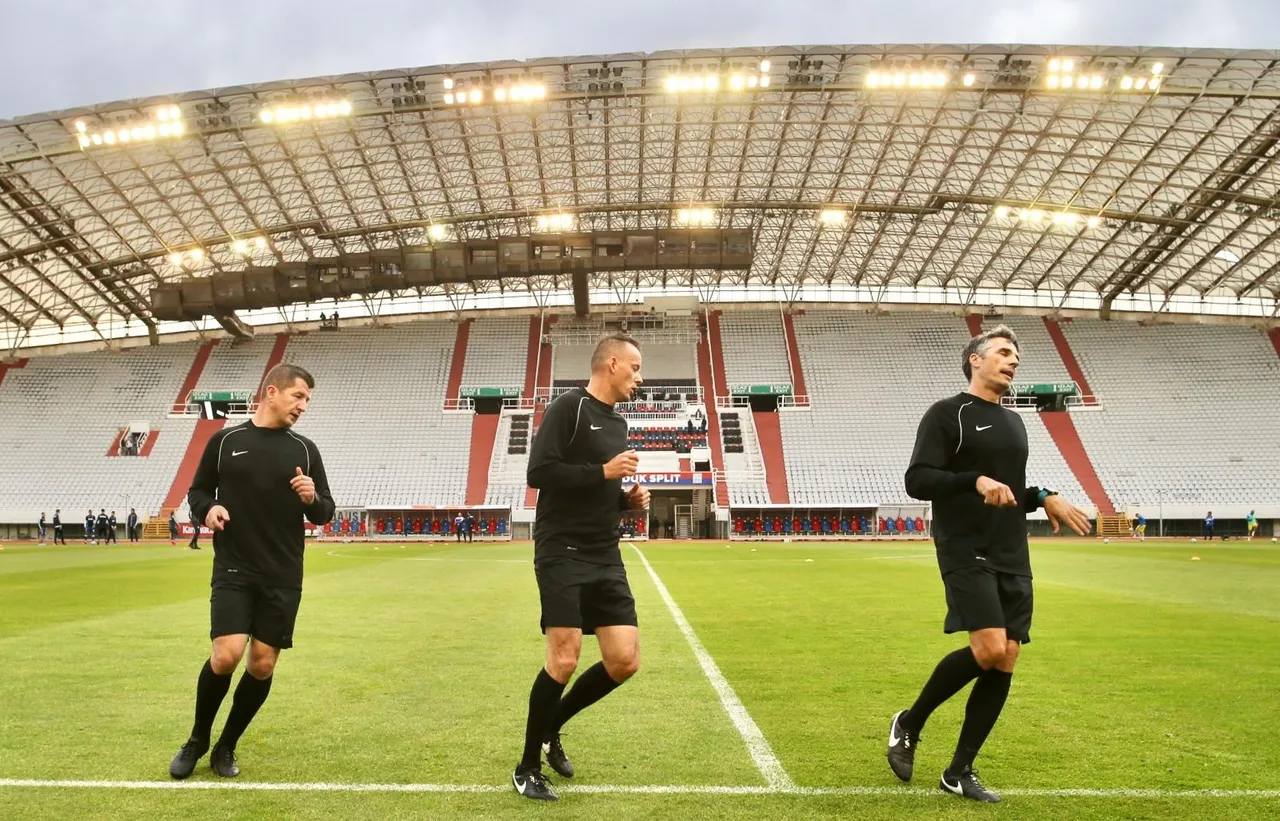 Split: Zagrijavanje igrača uoči utakmice HNK Hajduk - Inter Zaprešić