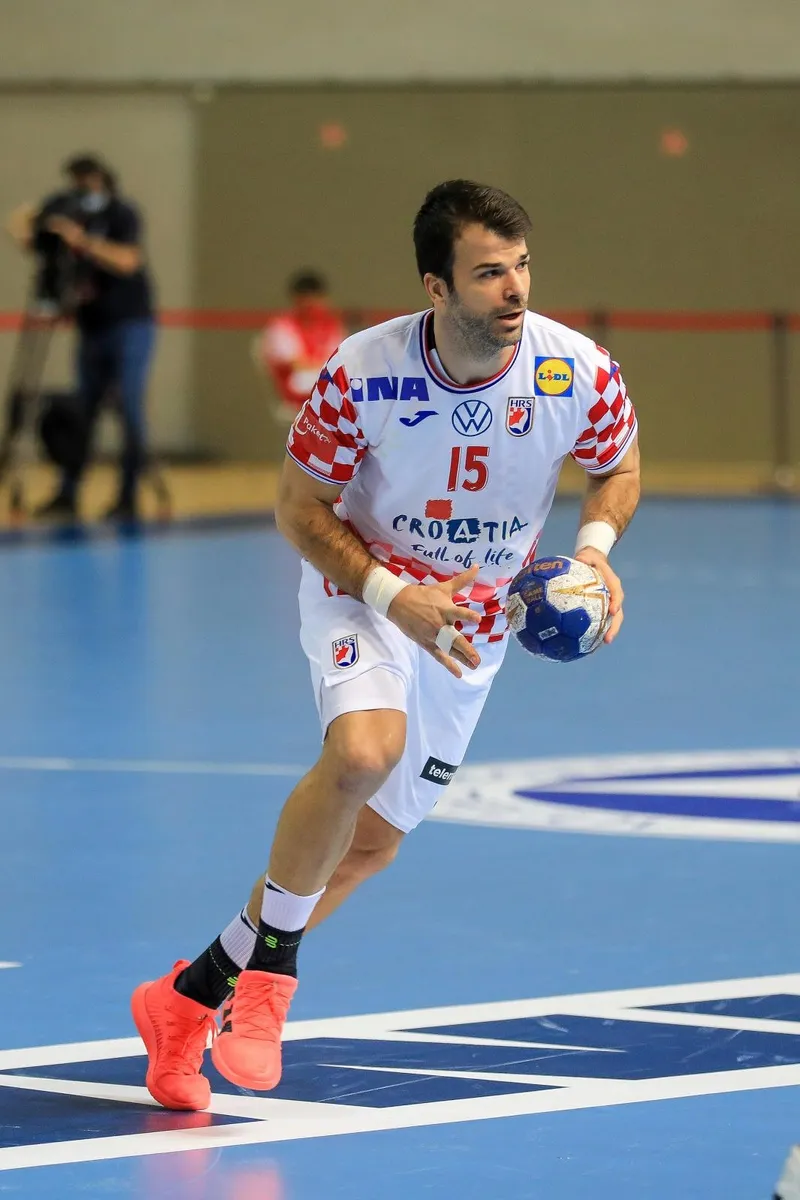 Janko Kević ušao je u postavu reprezentacije kao zamjena za Cindića, a nas je osvojio svojim dobrim izgledom.