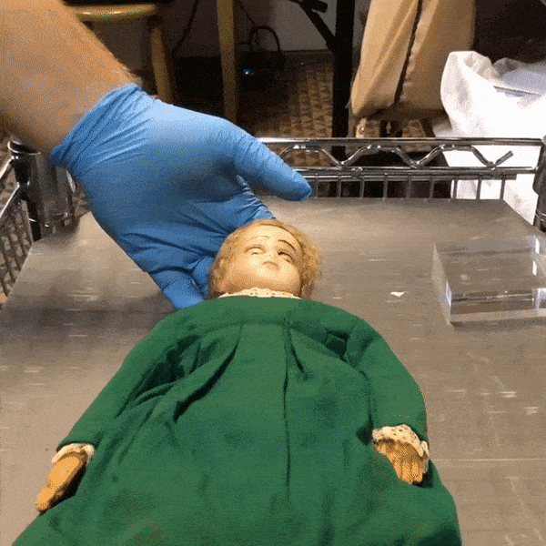 history-museum-had-a-creepy-doll-contest-and-no-ones-sleeping-tonight-14-photos-14