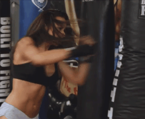 hit-the-gym-the-women-will-show-you-how-11-gifs-29