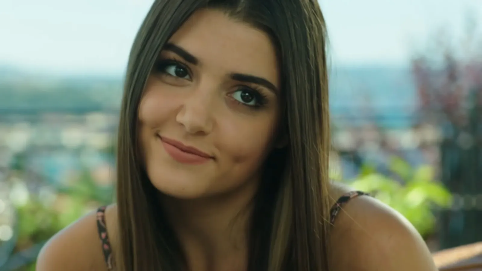 Hande Erçel