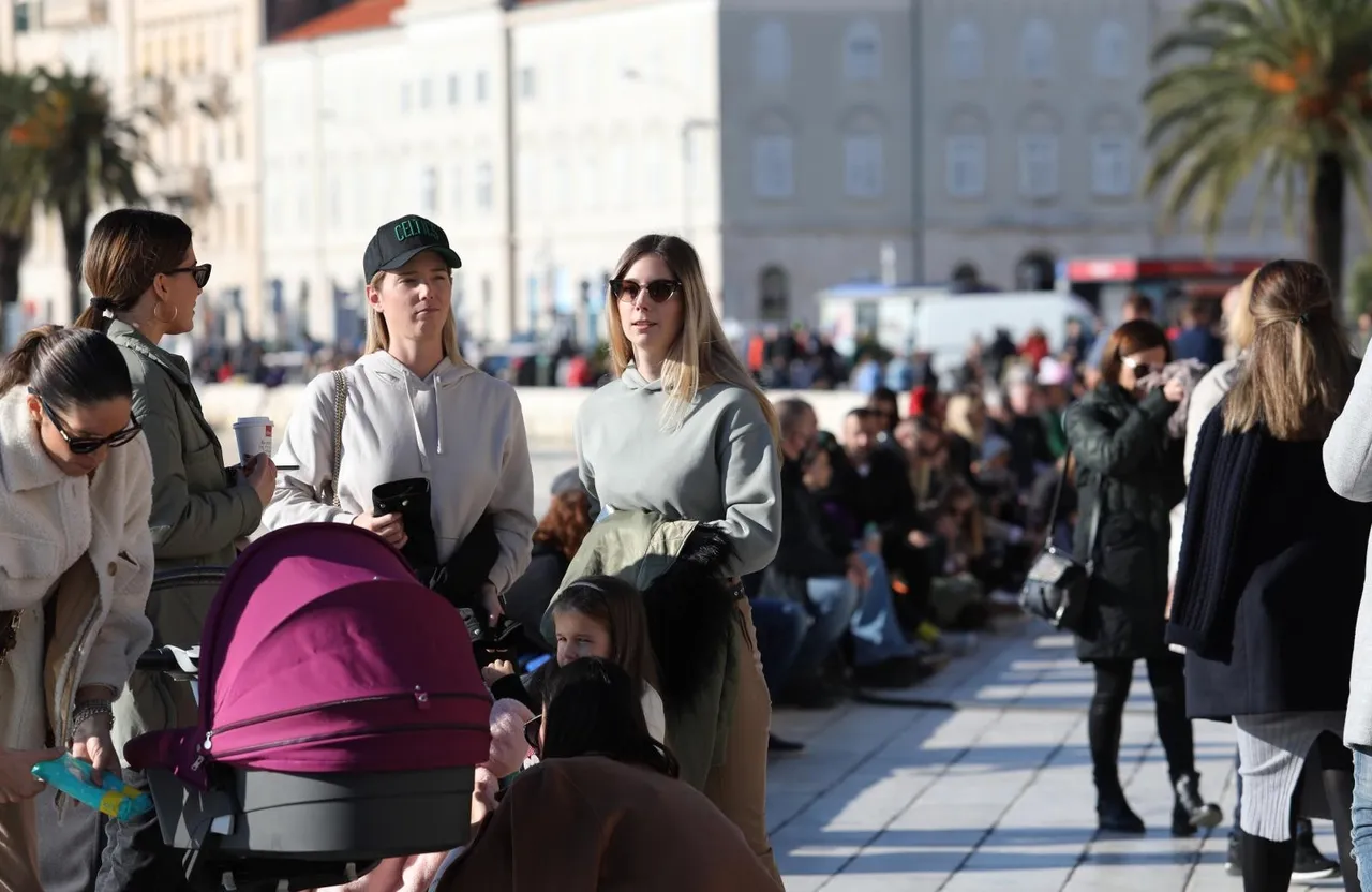 Gužva na splitskoj Rivi