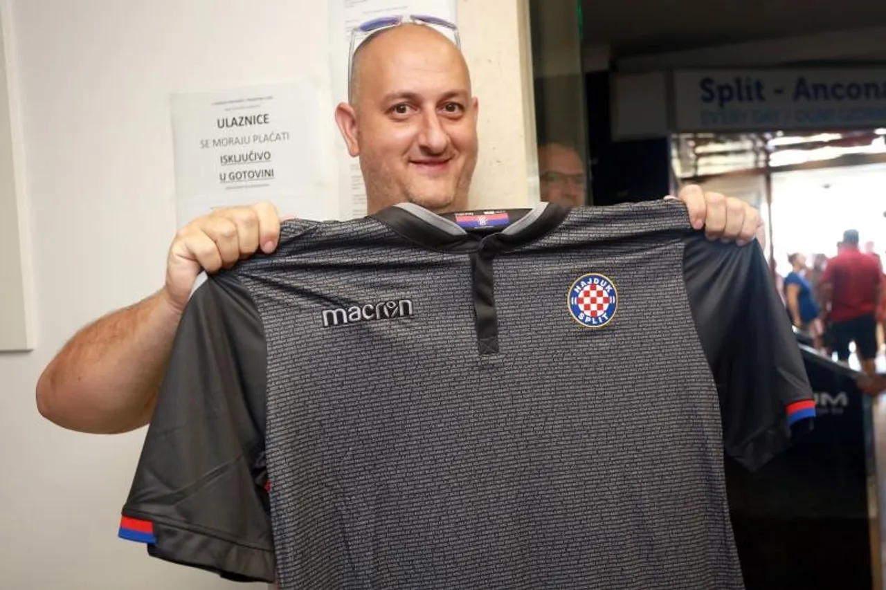 Hajduk dres