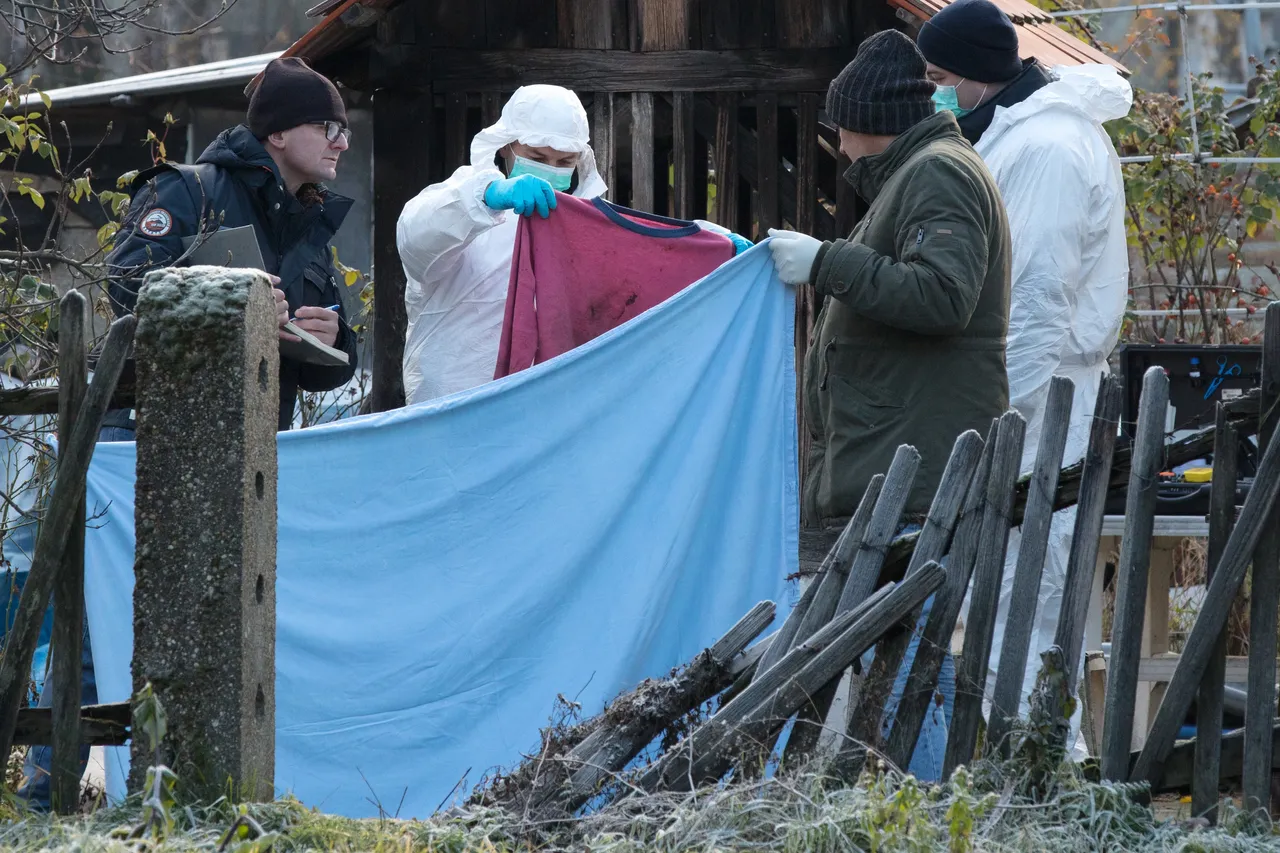Očevid policije: u dvorištu zgrade u Osijeku pronađeno tijelo starije ženske osobe