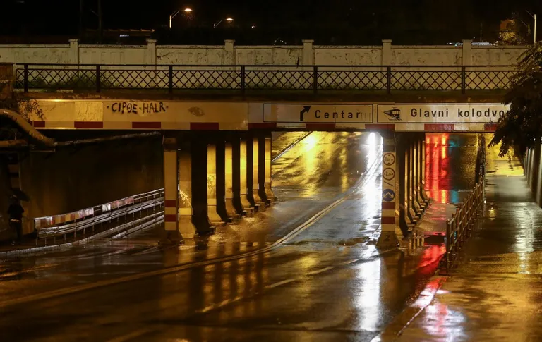 Zagreb: Podvožnjak u Miramarkoj nakov današnje kiše prohodan je za sva vozila