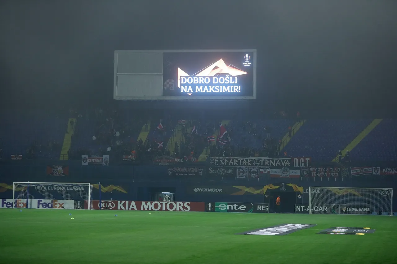 Navijači Dinama na utakmici Dinamo - Spartak Trnava na zagrebačkom Maksimiru