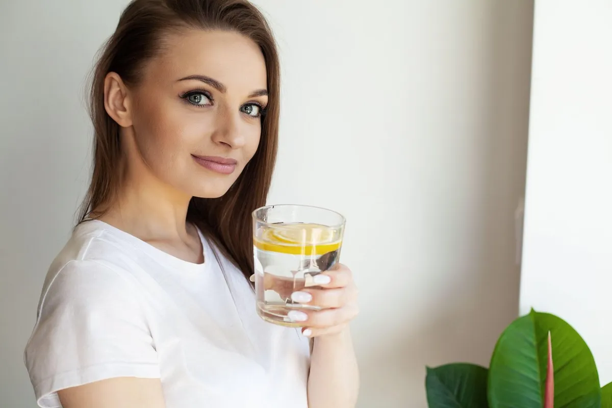 Zašto piti vodu s limunom
