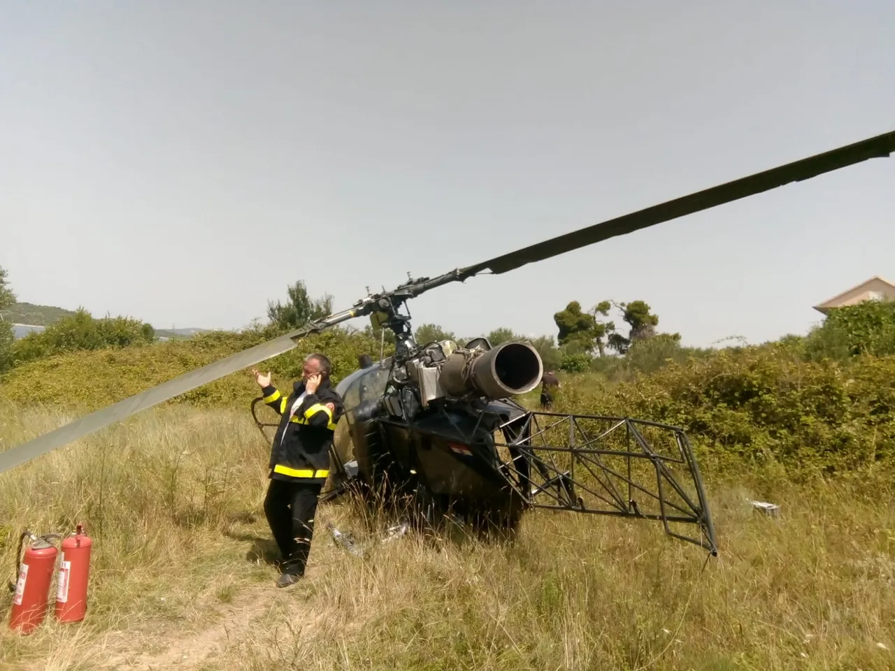 Helikopter prisilno sletio kod Zlarina
