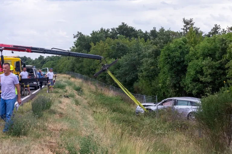 Na Istarskom ipsilonu u prometnoj nesreći poginula jedna osoba