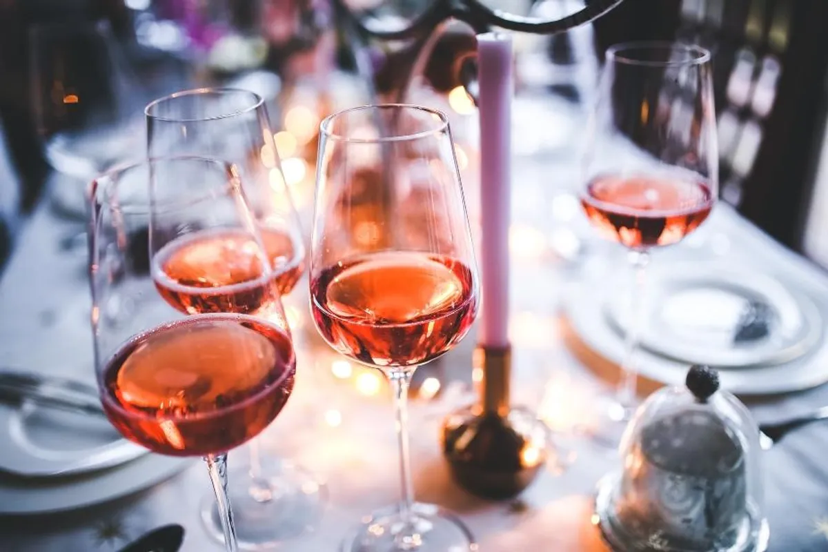 Čaša užitka: Osvježavajuća rosé vina omiljeno su nam piće, a evo kako ih odabrati