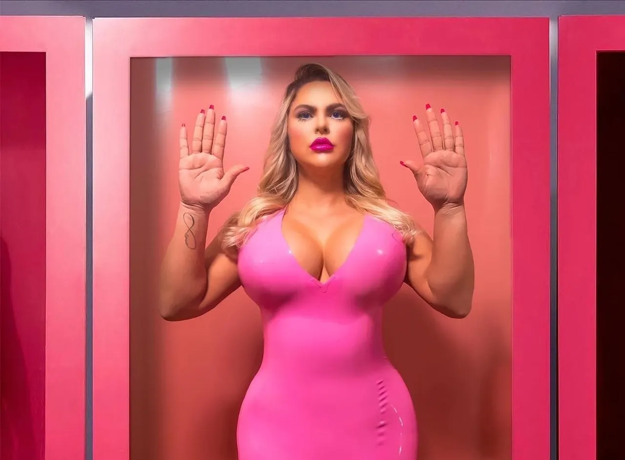 Non Exclusive: Fwd: Miss Bumbum World turns into a human sex doll with real measurements “Why are they so skinny?”