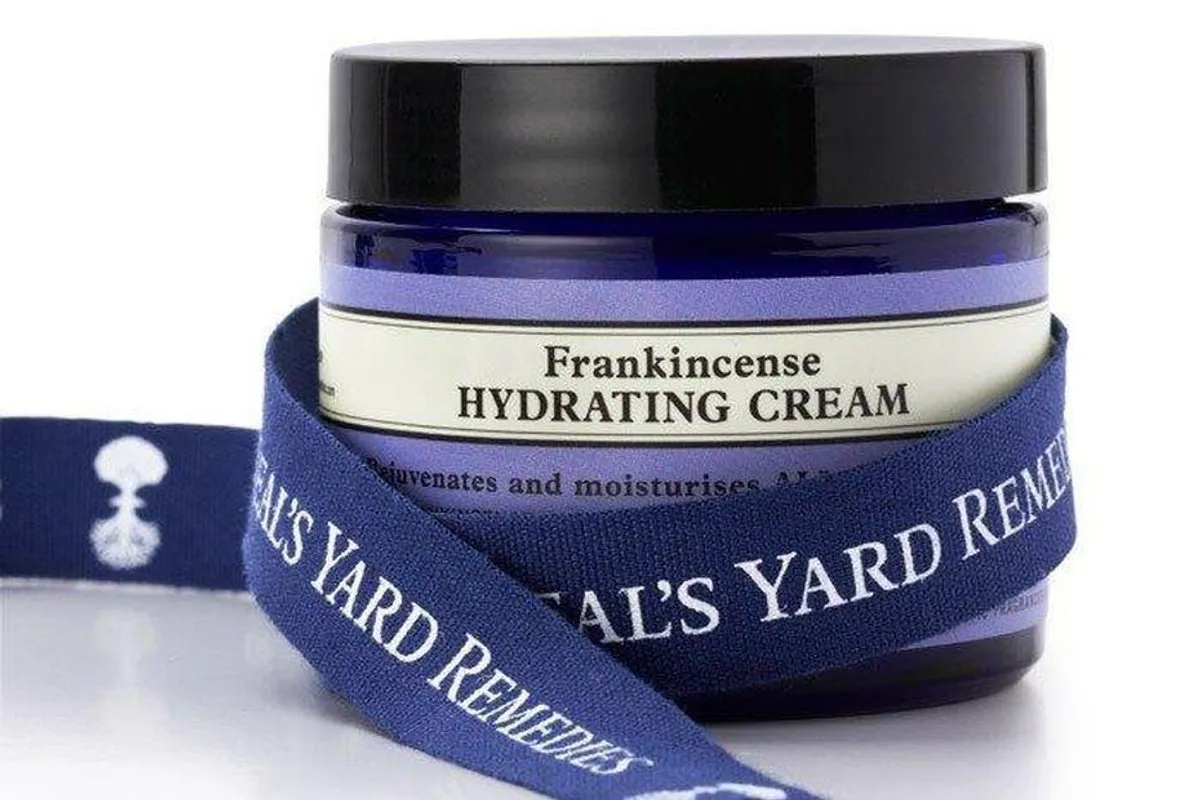Prijavite se za recenziju Neal’s Yard Remedies Frankincense hidratantne kreme za pomlađivanje