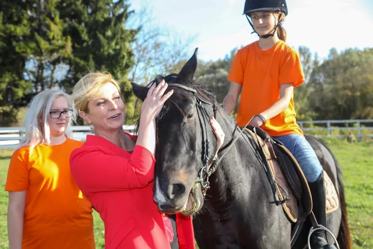 Kolinda Grabar Kitarović uživa u konju
