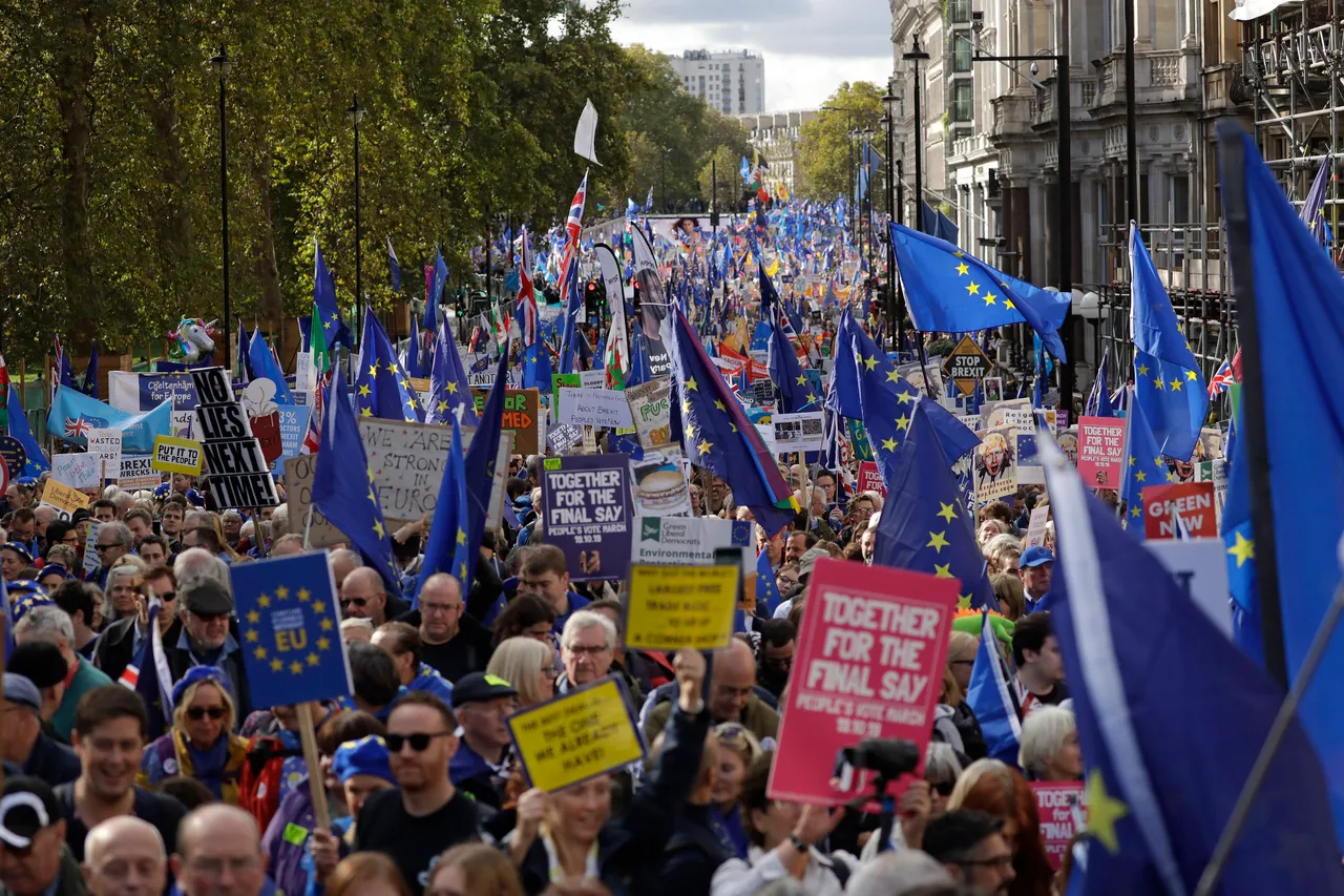Englezi na londonskim ulicama traže novi referendum: 'Bijesna sam što nas se ne sluša, sad želimo ostati'