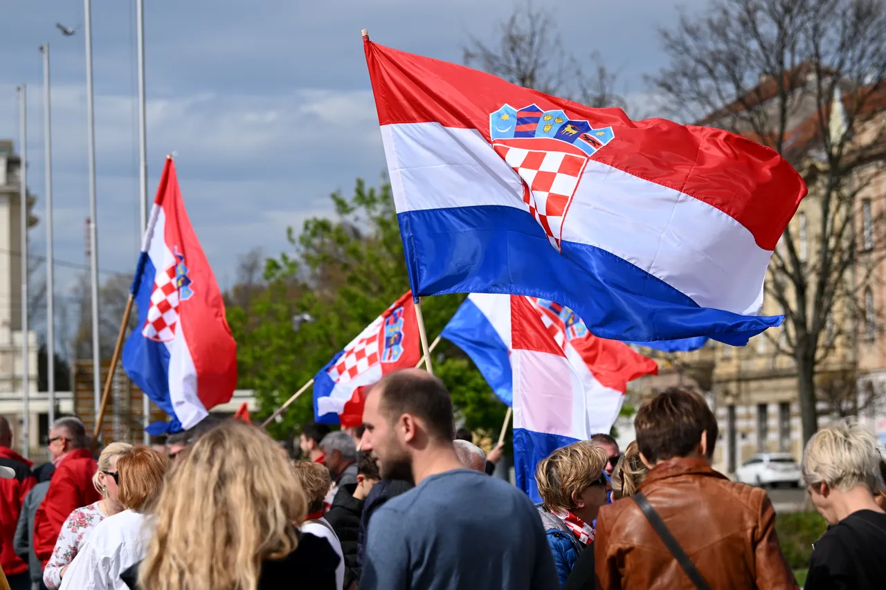 Prosvjed lijeve oporbe