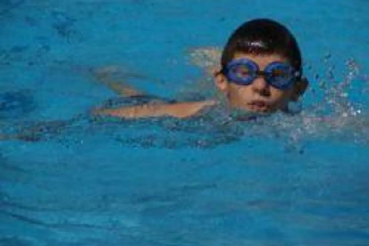 Plivanje – idealna aktivnost za djecu od najranije dobi