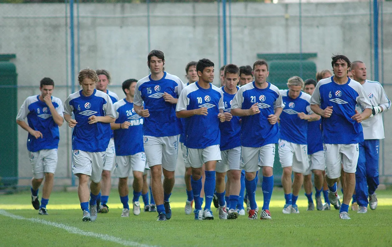 Dinamo 2005.-2006. (3).jpg