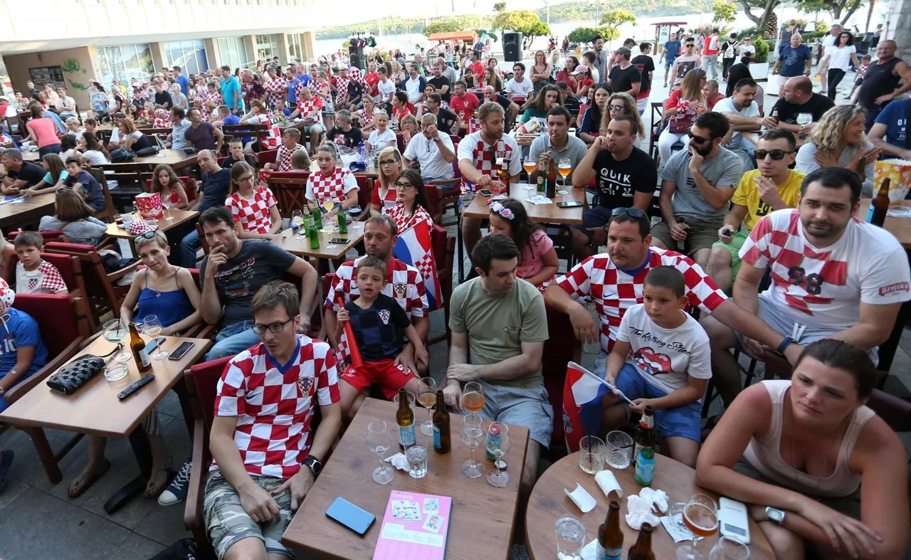Napetost na vrhuncu diljem zemlje: Kako je Hrvatska pratila povijesnu utakmicu Vatrenih