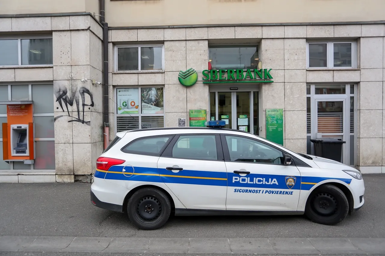 Naoružan vatrenim oružjem opljačkao banku na Maksimirskoj cesti