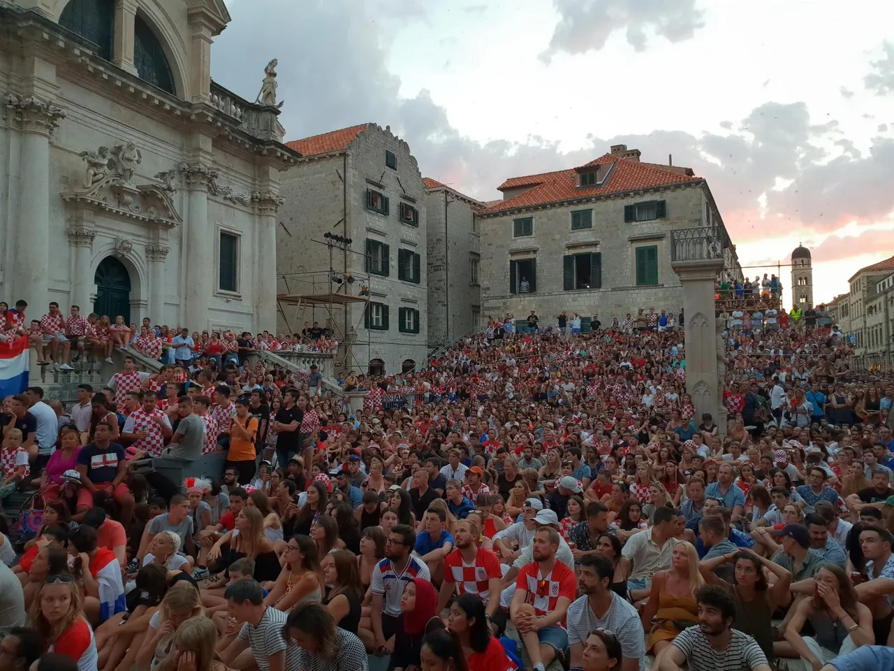 Napetost na vrhuncu diljem zemlje: Kako je Hrvatska pratila povijesnu utakmicu Vatrenih