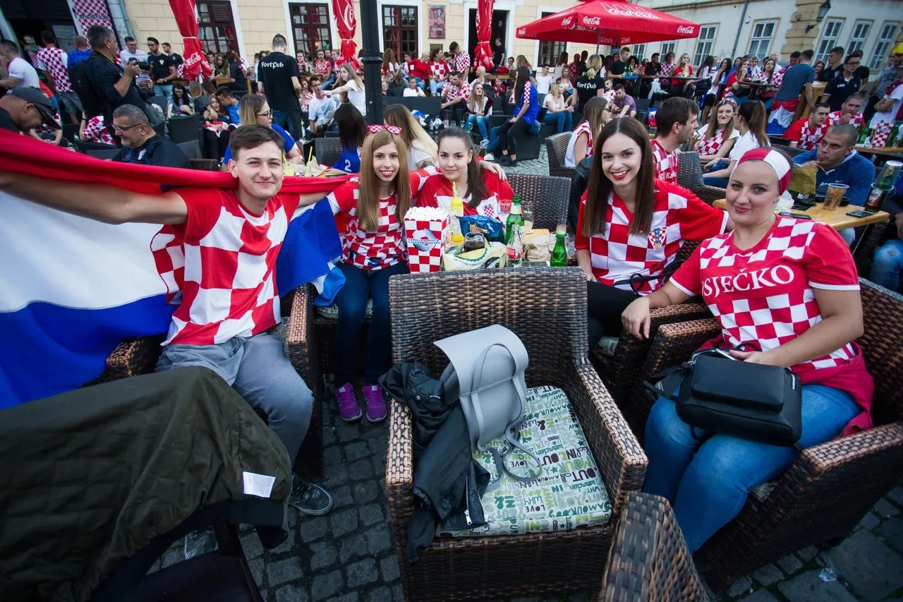 Napetost na vrhuncu diljem zemlje: Kako je Hrvatska pratila povijesnu utakmicu Vatrenih
