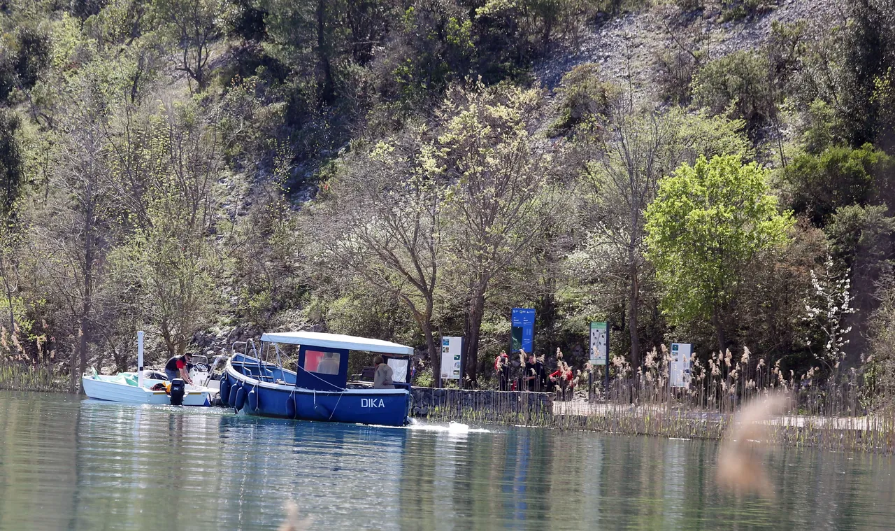 Visovačko jezero: nakon dva tjedna pronađeno tijelo nestalog 16-godišnjaka