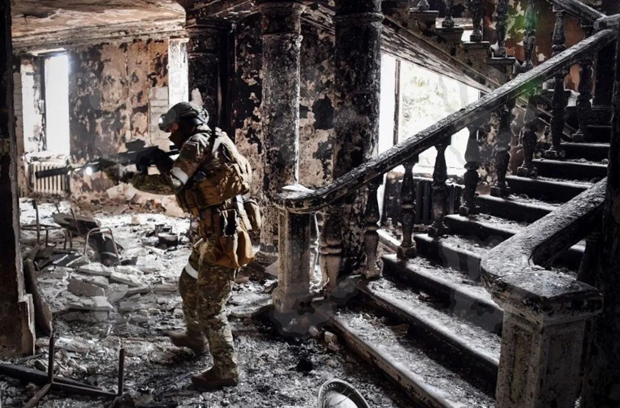 Pogledajte kako izgledaju ostatci bombardiranog kazališta u Mariupolju