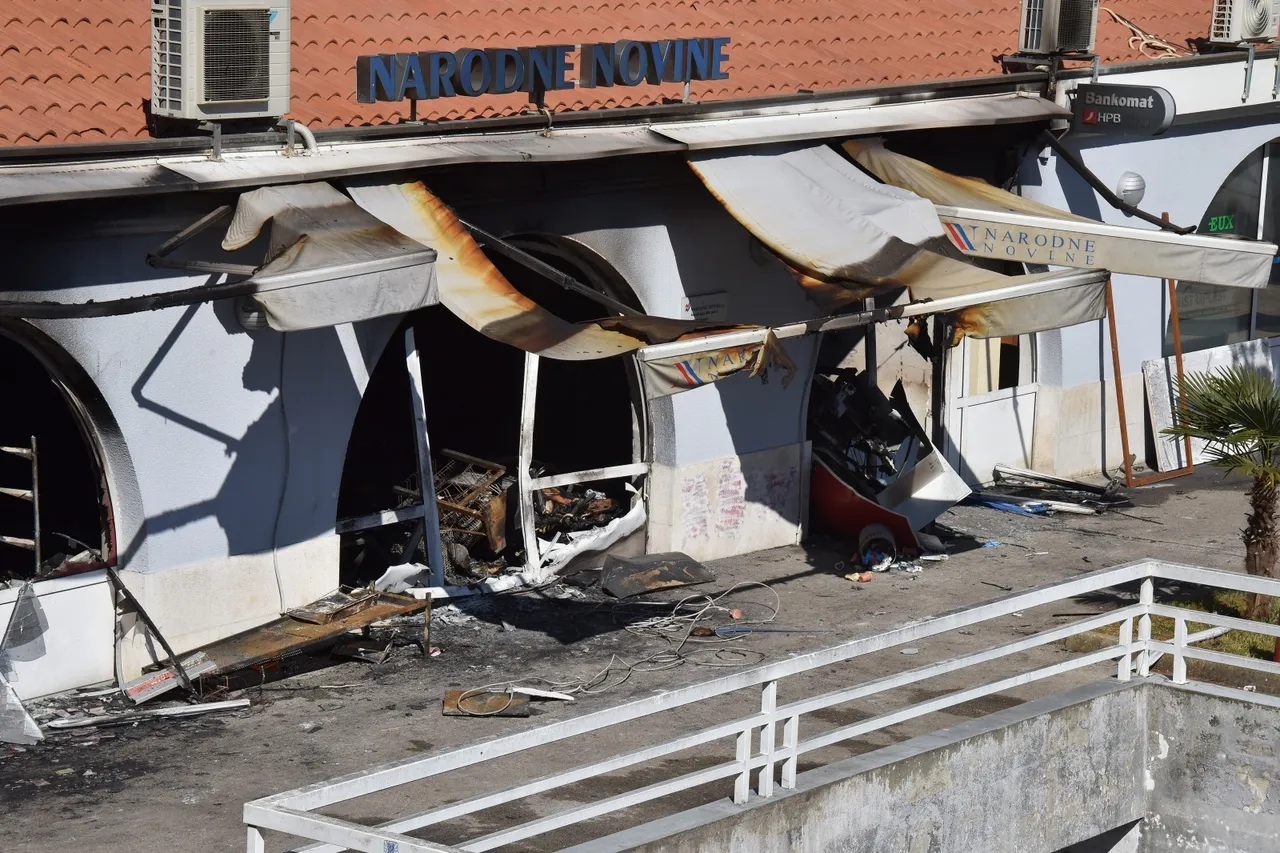 Eksplozivom raznijeli bankomat u Poreču pa razorili cijelo prizemlje zgrade