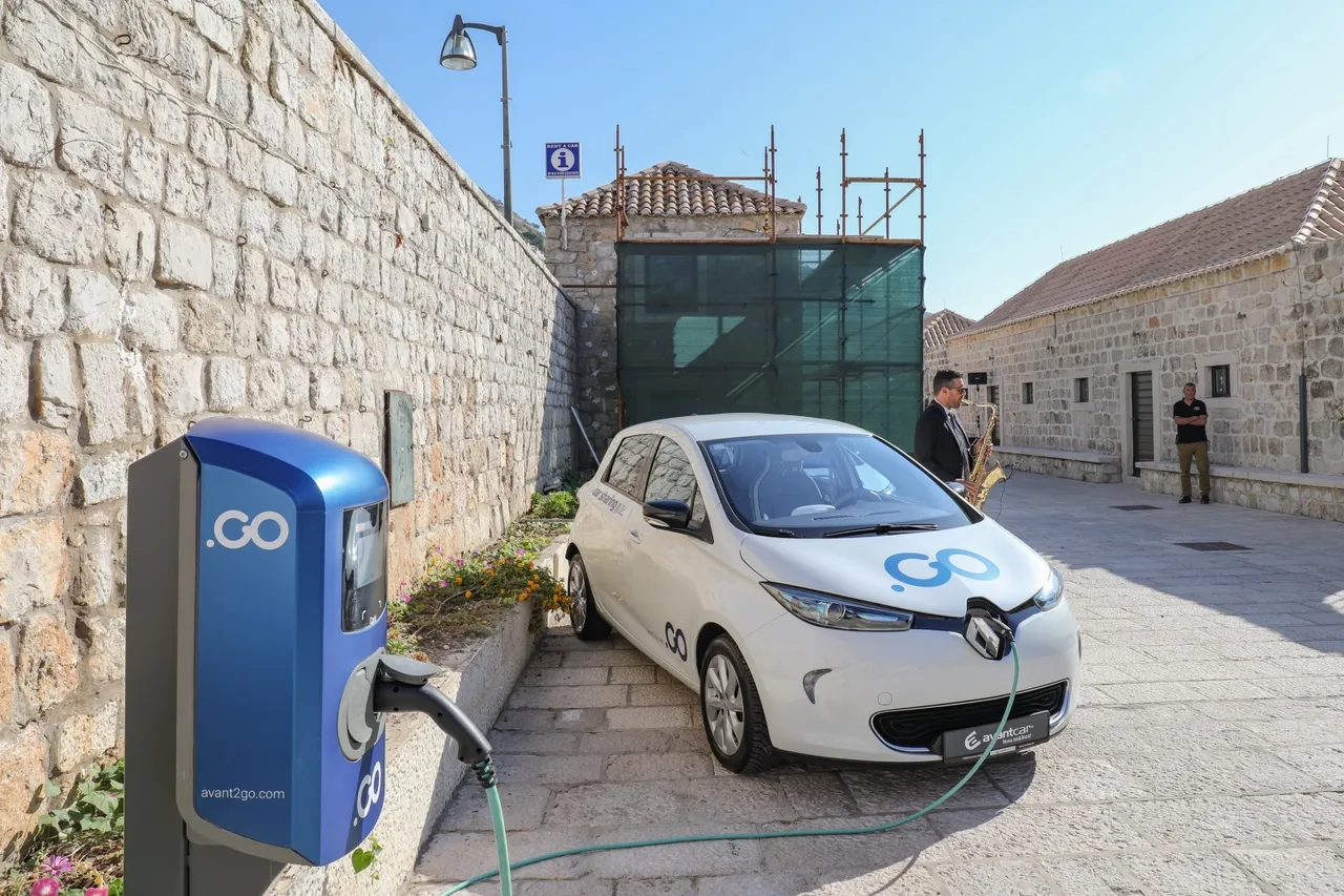 Dubrovnik je uveo ''car sharing'' i to 30 električnih automobila: 'Pridonosimo smanjenju prometa'
