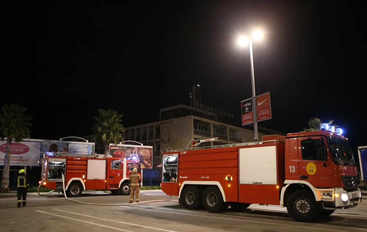 Split: brzom intervencijom vatrogasaca ugašen požar u staroj zgradi Dalmacijavina