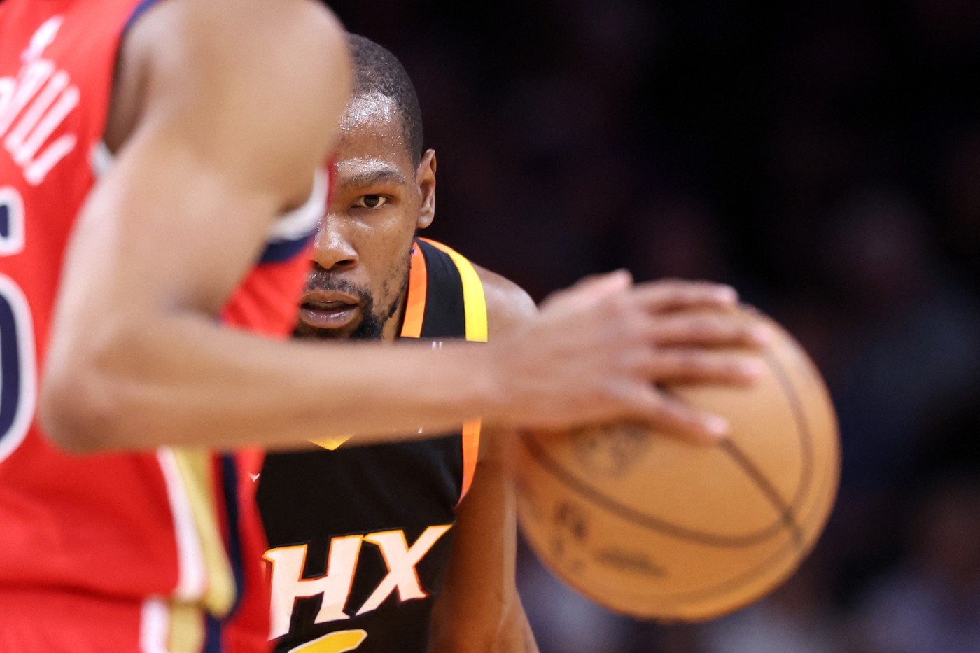 Skandal u NBA ligi! Kevin Durant šakom udario Matkovića u rebra, pogledajte  kako je naš as reagirao na provokaciju - Net.hr