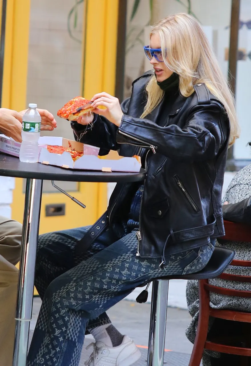 EXCLUSIVE: Pregnant Supermodel Elsa Hosk Has Pizza Craving Whilst Out And About In NYC