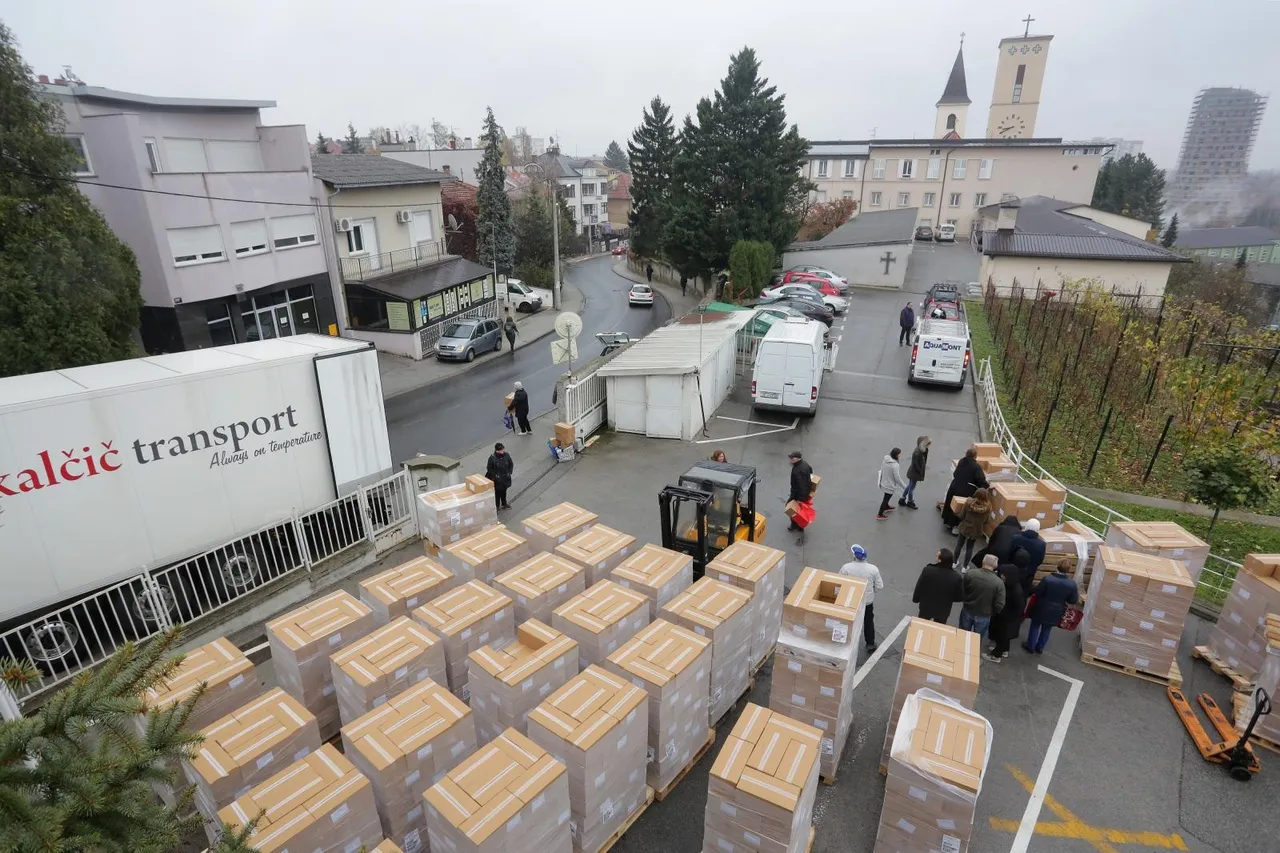 Pučkoj kuhinji na Sv. Duhu isporučena velika količina doniranih smrznutih pizza