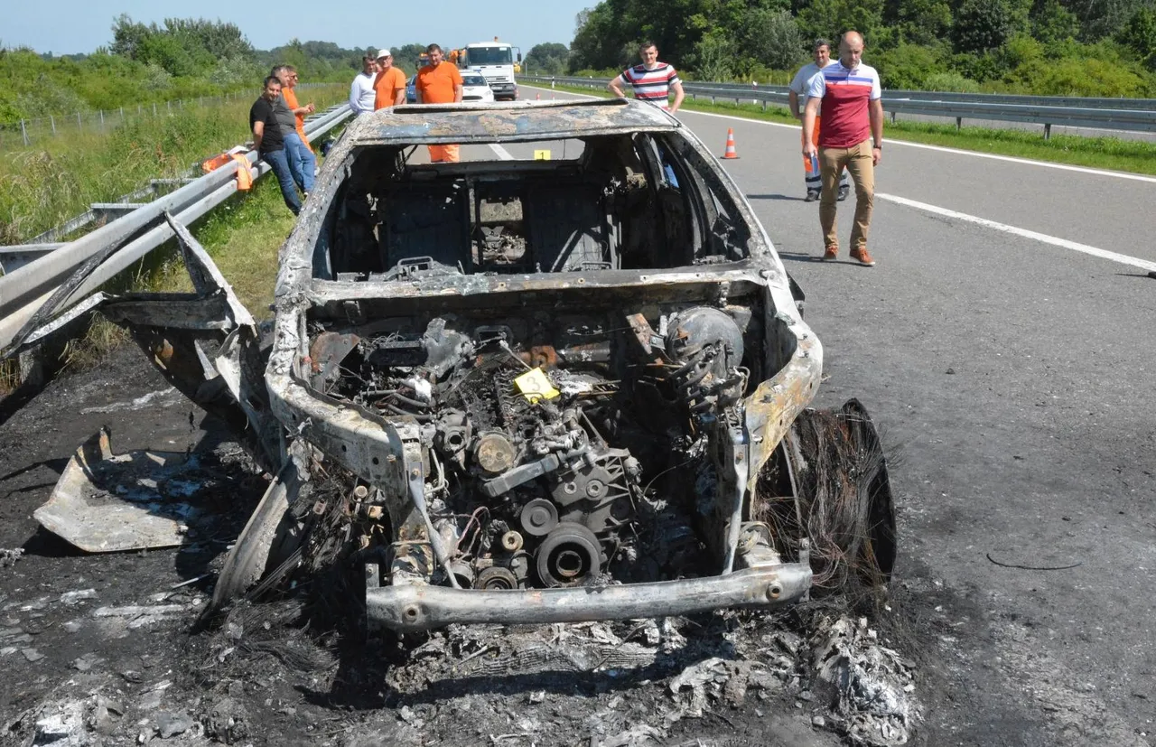 Šok na autocesti: Kod nadvožnjaka u cijelosti izgorio automobil marke BMW