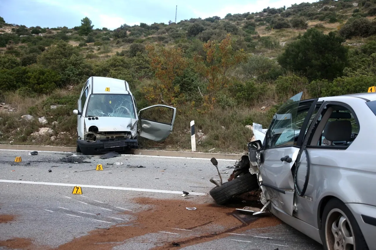 Šibenik: U prometnoj nesreći sudjelovala četiri automobila