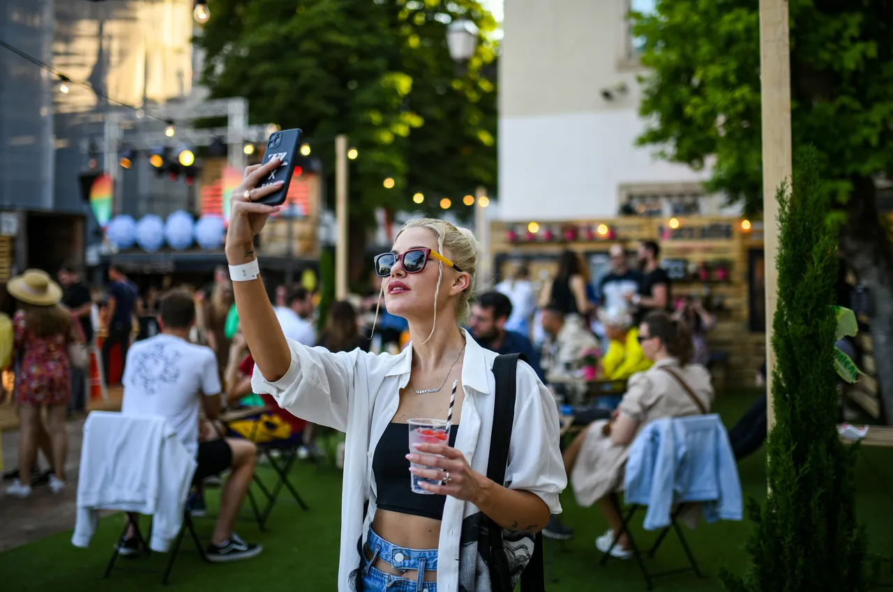 U Zagrebu otvoren Baš Naš festival - posjetio ga je i gradonačelnik Tomašević