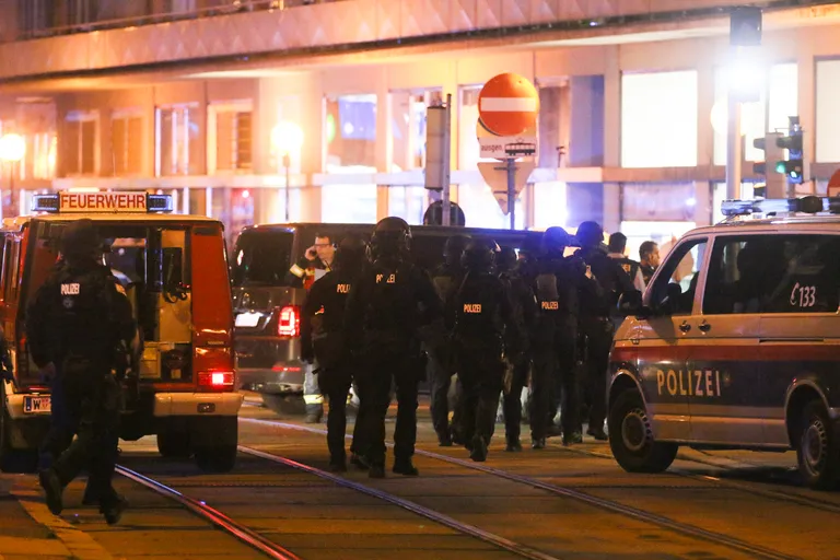Teroristički napad u centru Beča! Ima ranjenih, ali i mrtvih