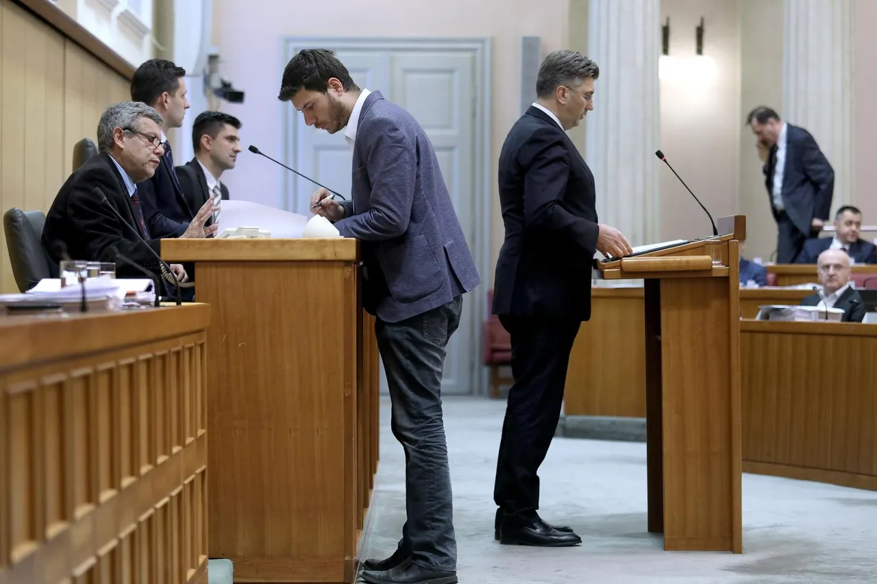 Ivan Pernar, Andrej Plenković