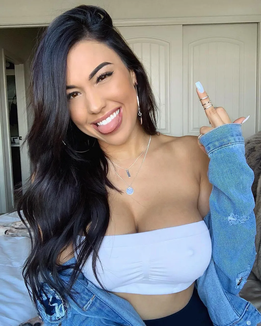 badgirlraineyj_50549680_2184809291557322_8669519652558432146_n