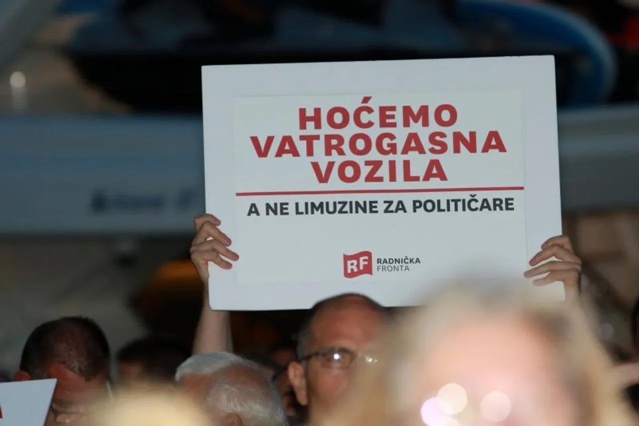 Prosvjed Split gori