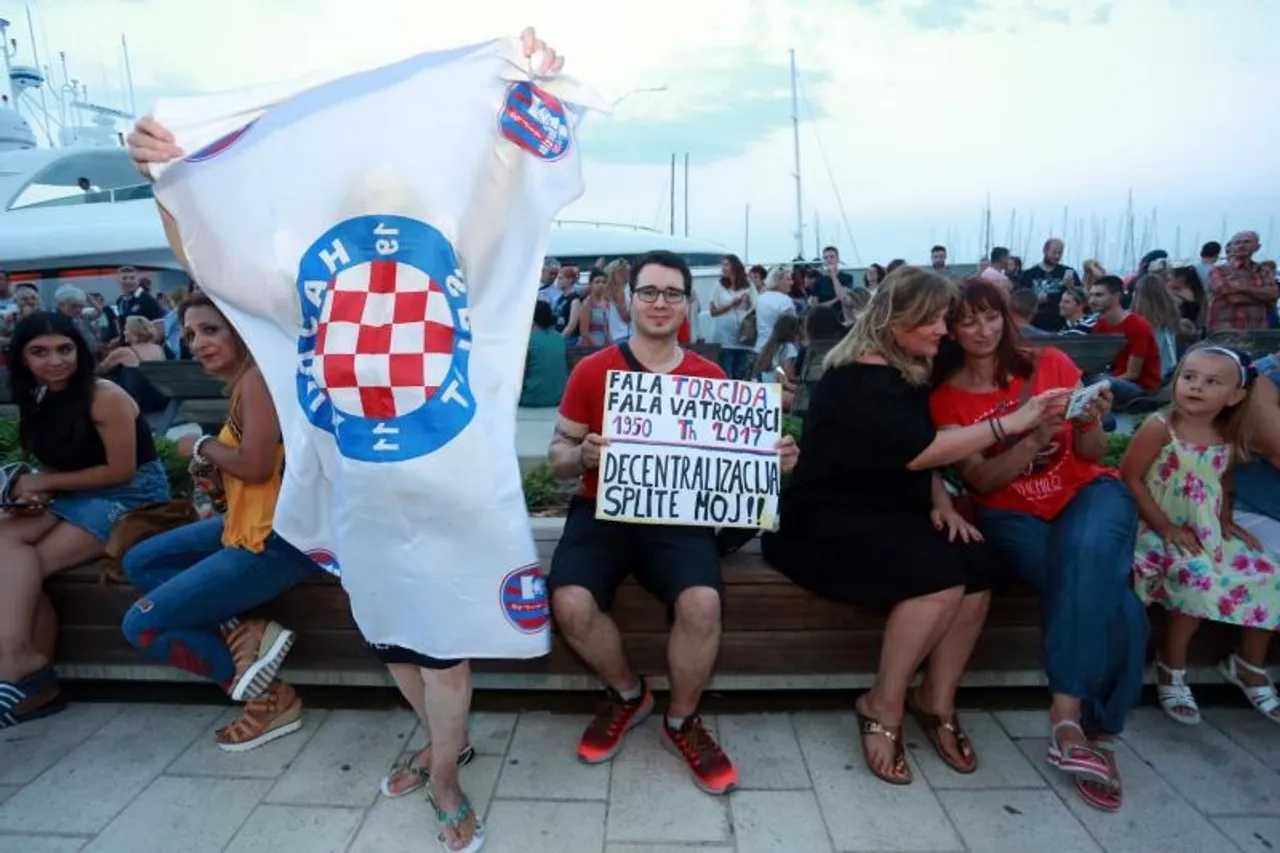 Prosvjed Split gori