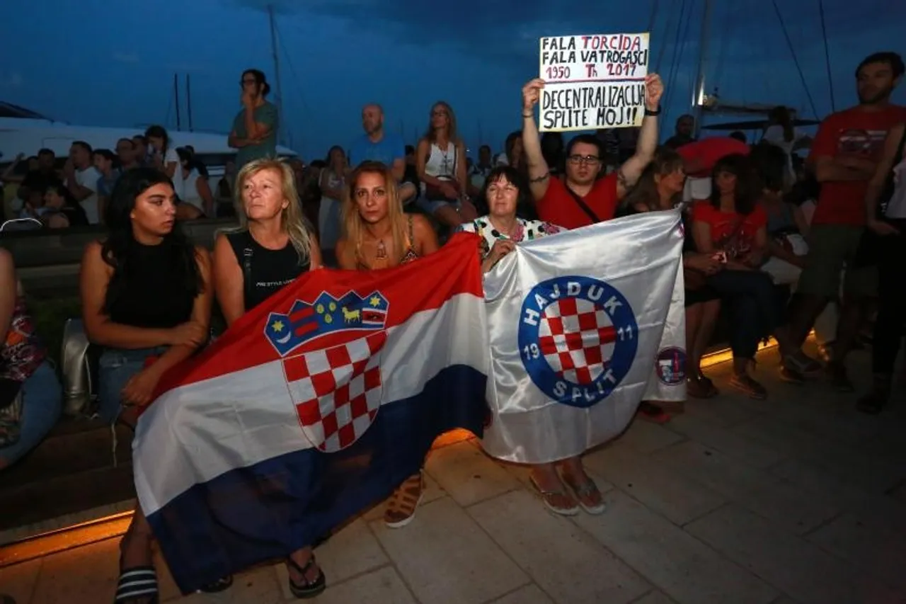 Prosvjed Split gori