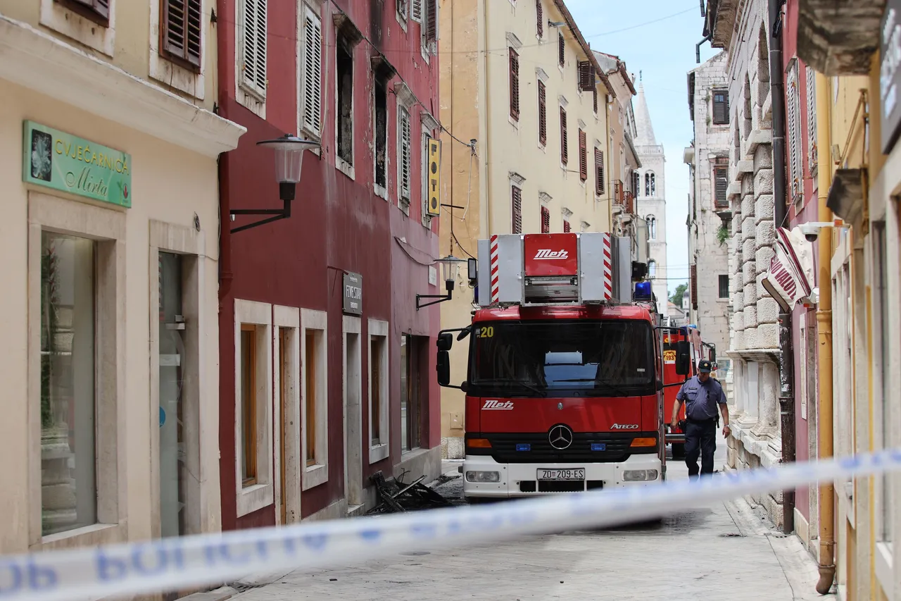 Otkrivaju se razmjeri požara u Zadru - uništeni su prvi, drugi kat i potkrovlje